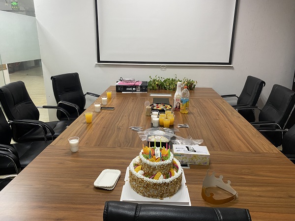 员工生日会| 心怀感恩，，，温暖前行，，，与12博官网共生长！ 