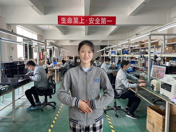 她们是12博官网最美的色彩，，，更是12博官网的半边天